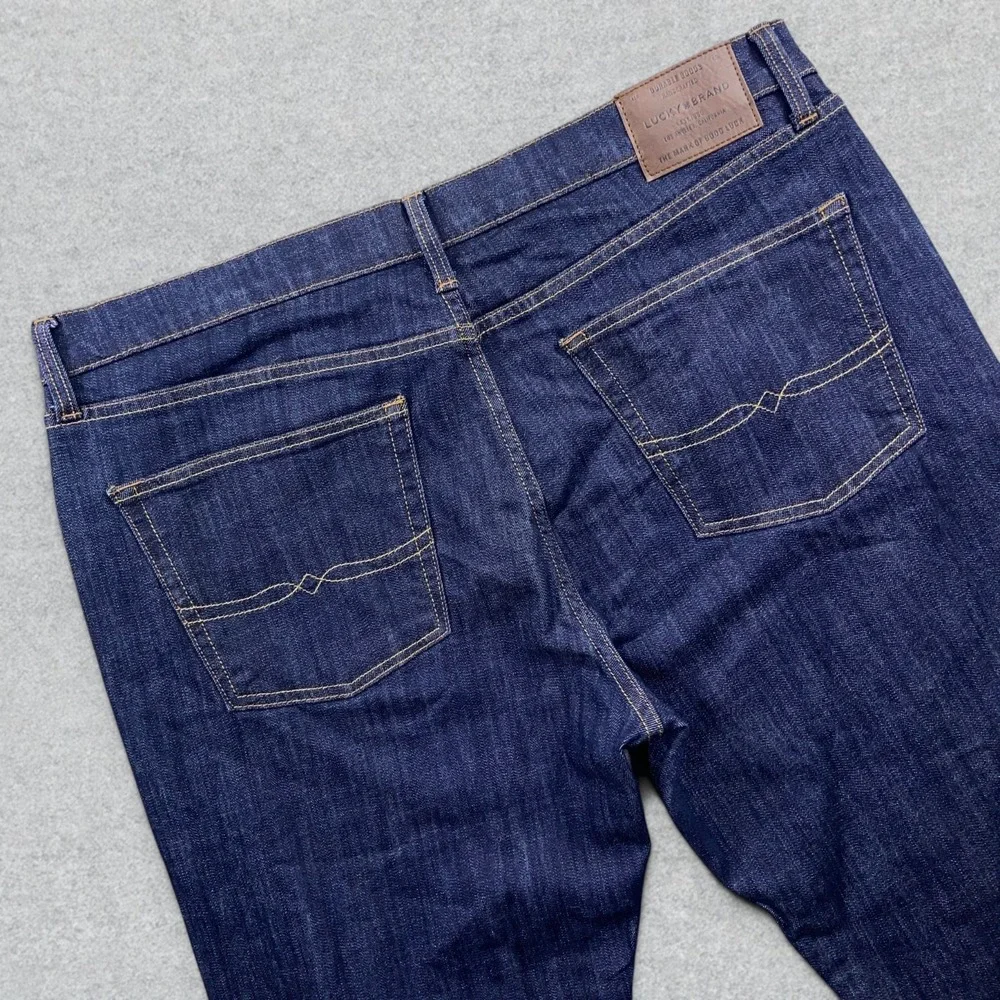 Lucky Brand Jeans Men's 38x30 Blue Denim 363 Straight Dark Wash Stretch